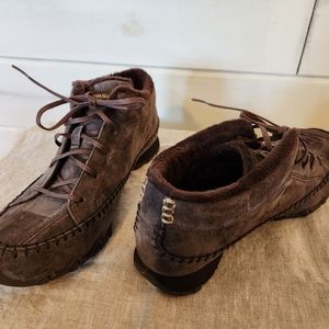 Sketchers casual low bootie.